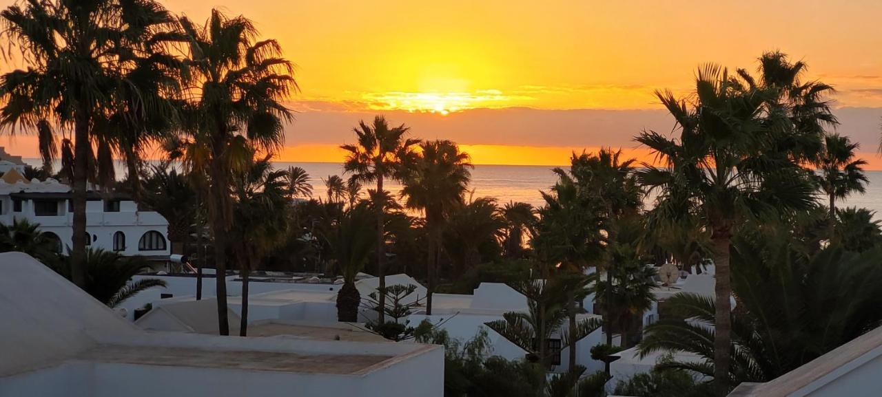 Casahost Bastian Boutique II Seaview Lägenhet Costa Teguise Exteriör bild