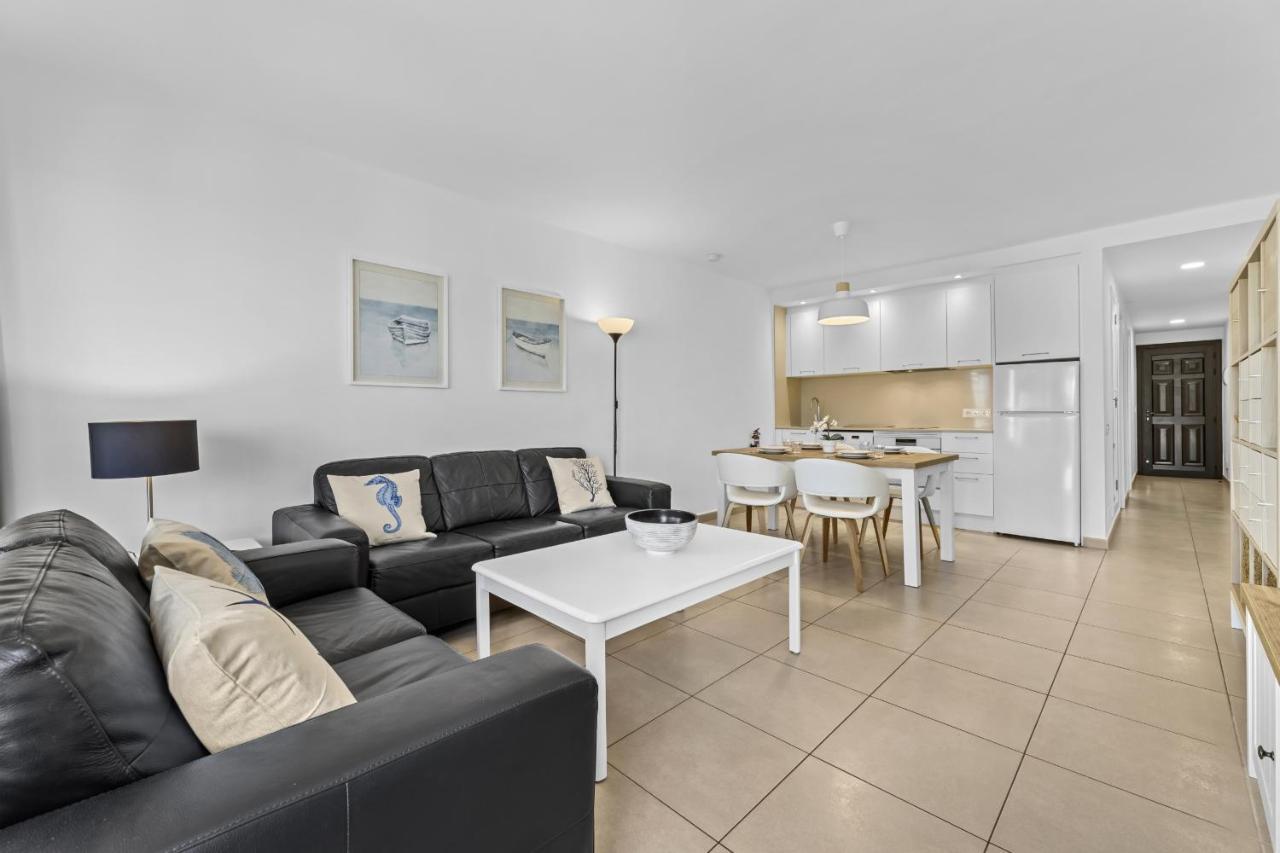 Casahost Bastian Boutique II Seaview Lägenhet Costa Teguise Exteriör bild