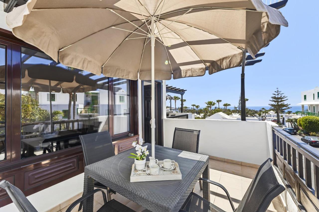 Casahost Bastian Boutique II Seaview Lägenhet Costa Teguise Exteriör bild