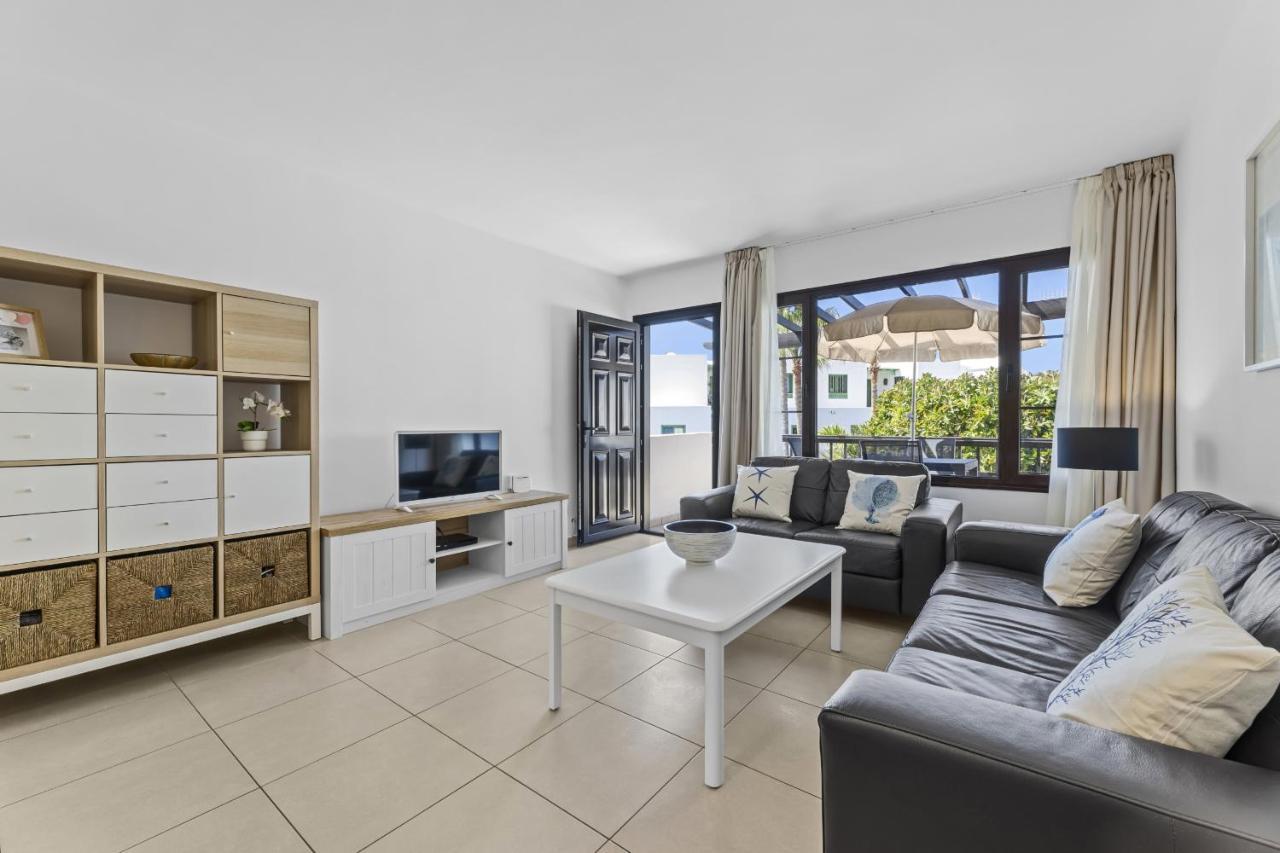 Casahost Bastian Boutique II Seaview Lägenhet Costa Teguise Exteriör bild