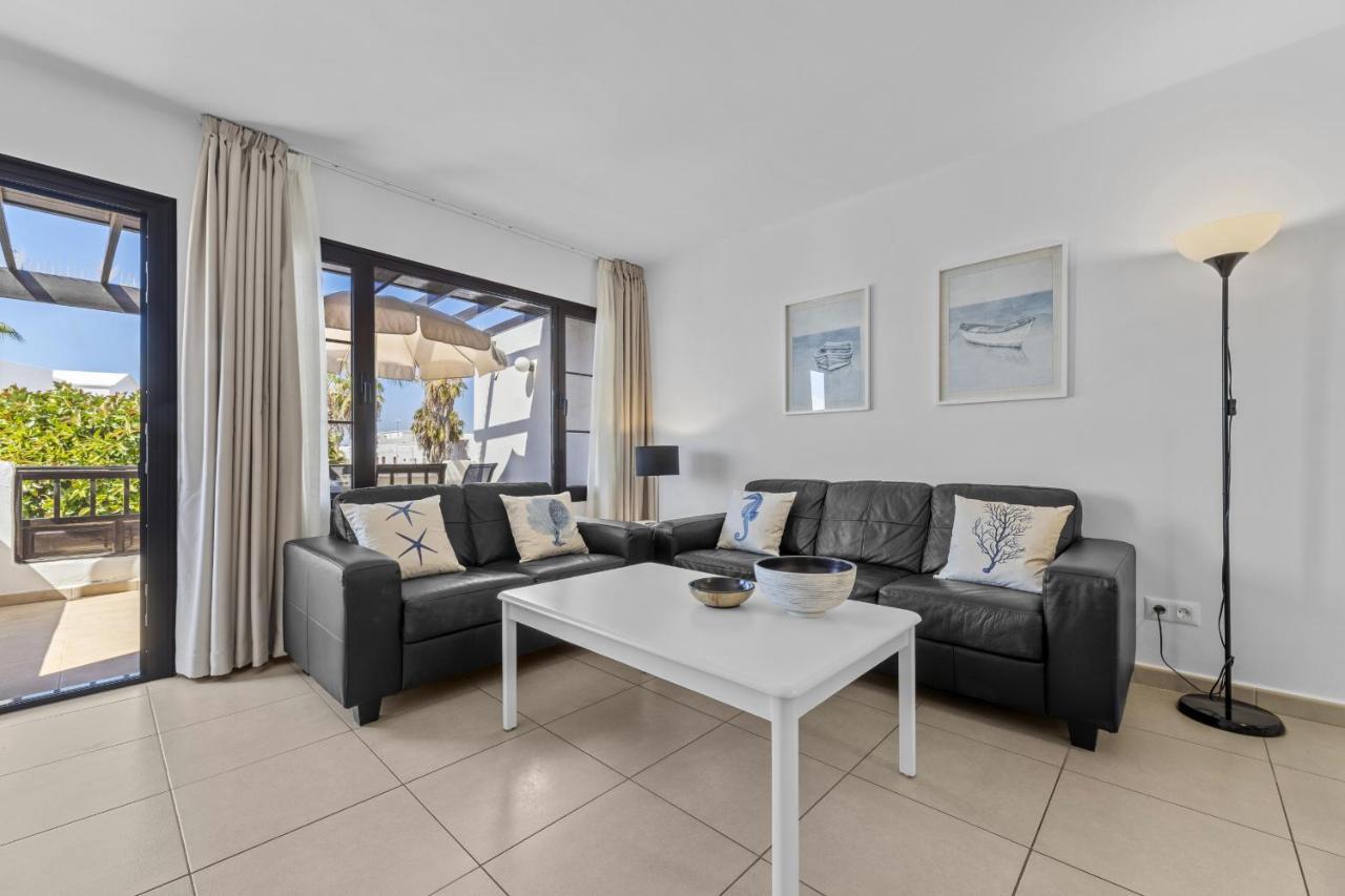 Casahost Bastian Boutique II Seaview Lägenhet Costa Teguise Exteriör bild